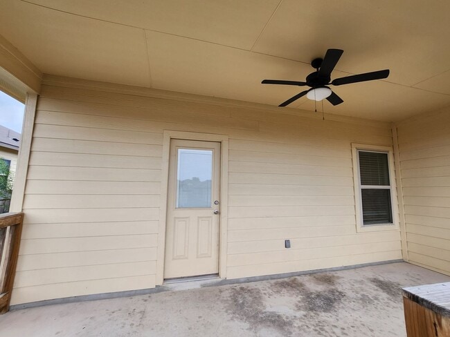Building Photo - 620 Heathers Wy