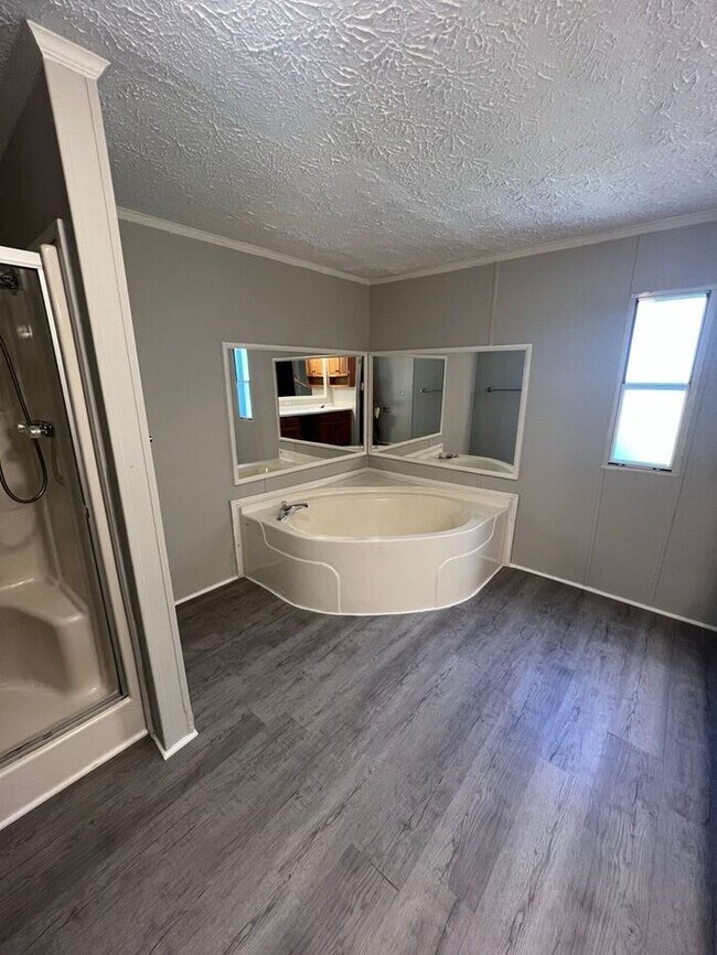 Building Photo - Cozy 3 bedroom 2 bath home in BUFORD SCHOOL DISTRCT!