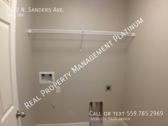 Building Photo - 1532 N Sanders Ave