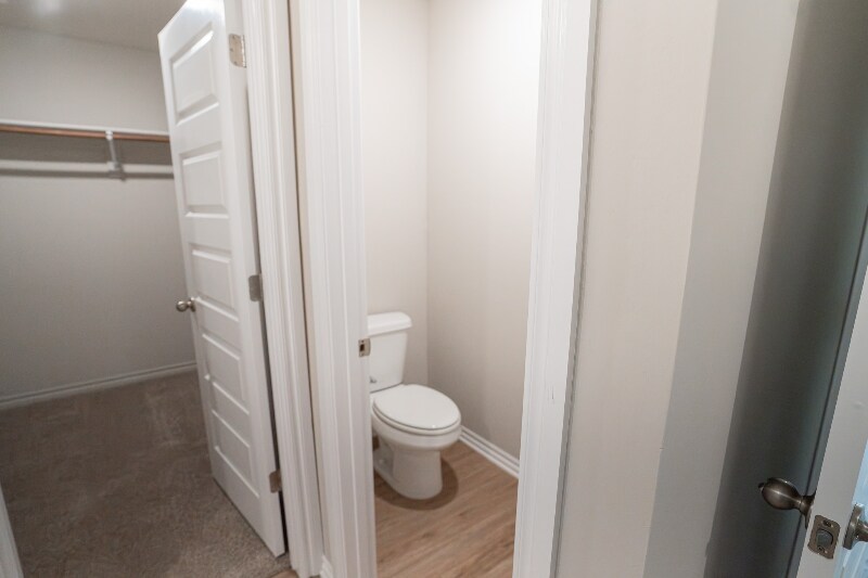 Building Photo - 2912 Firefly Dr