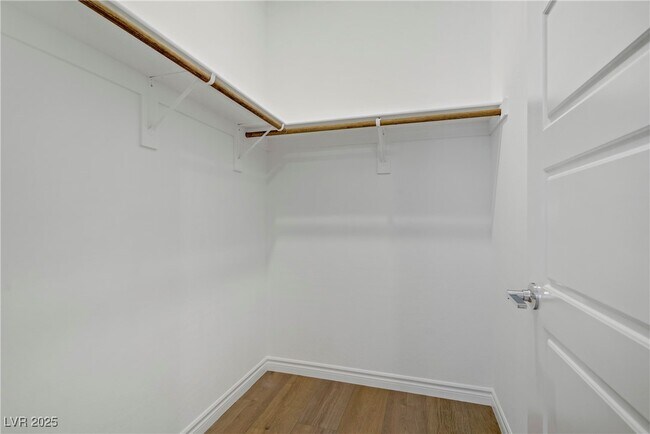 Building Photo - 12556 Heritage Hts Dr