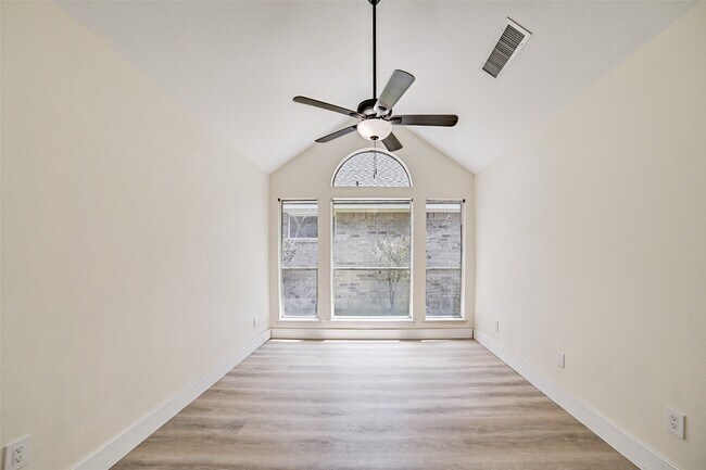 Building Photo - 70 Camber Pine Pl