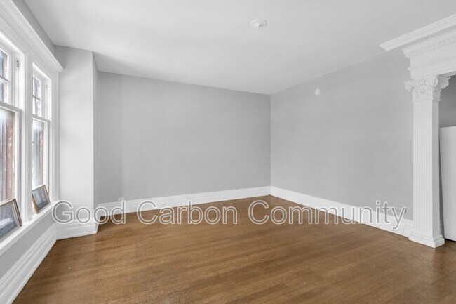 Building Photo - 377 Elmwood Ave