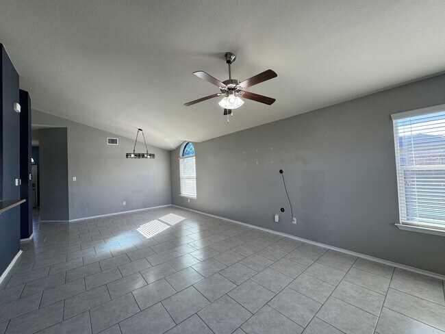 Building Photo - 1314 Starlight Dr