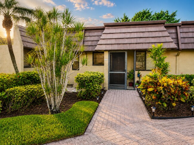 Building Photo - 4501 Fountains Dr