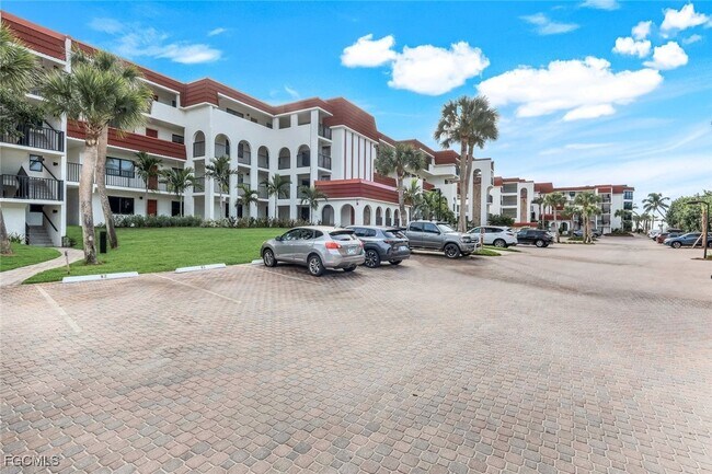 Building Photo - 2445 W Gulf Dr