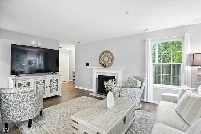 Building Photo - 6495 Titania Dr