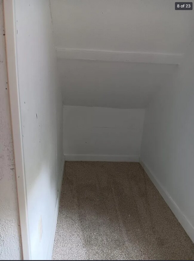 Building Photo - 4 Bedroom Home in the heart of Springfield