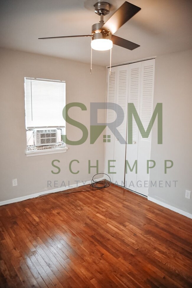 Building Photo - 4700 Walnut Grove Ave