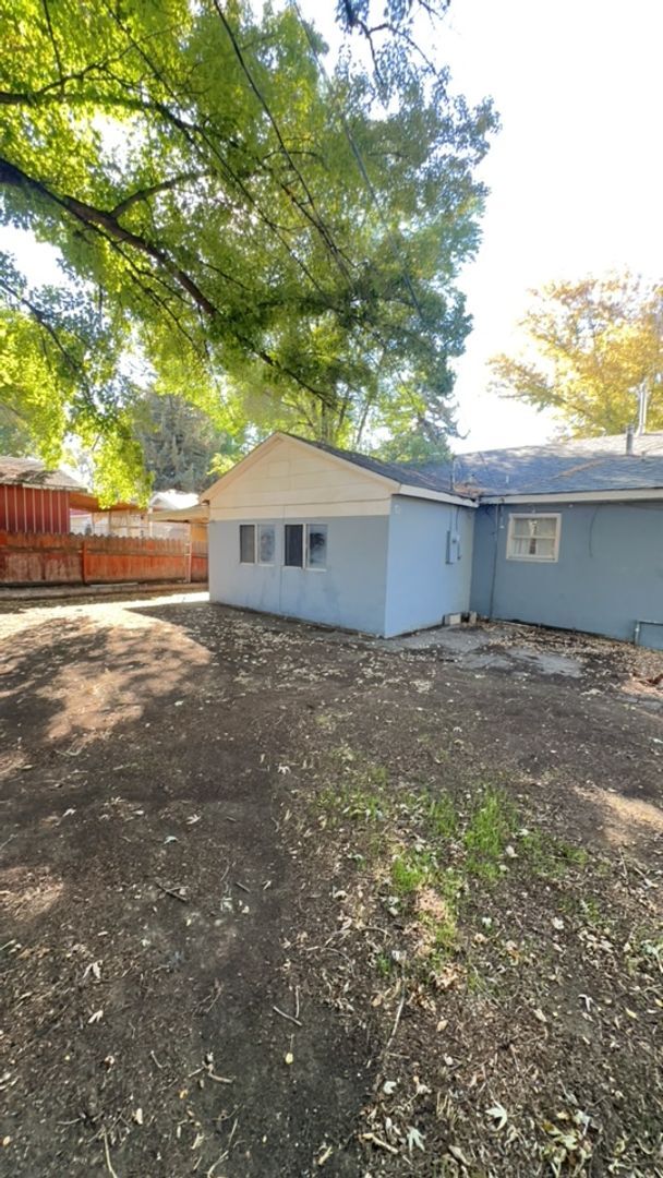 Building Photo - 2 bed 1 bath Aztec NM