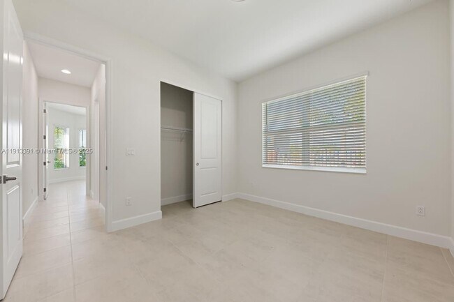 Building Photo - 5786 Aleppo Pne Pl