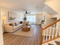 Building Photo - 3364 Vineland Pl