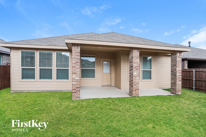 Building Photo - 15953 Hayes Ridge Dr