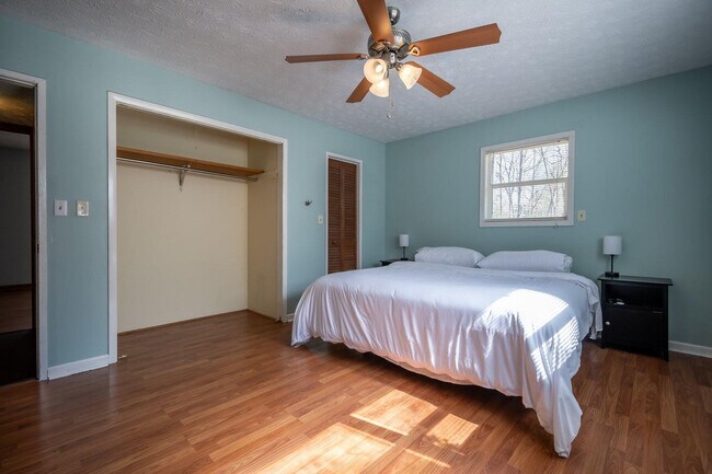 Building Photo - 157 Beaverdam Creek Rd