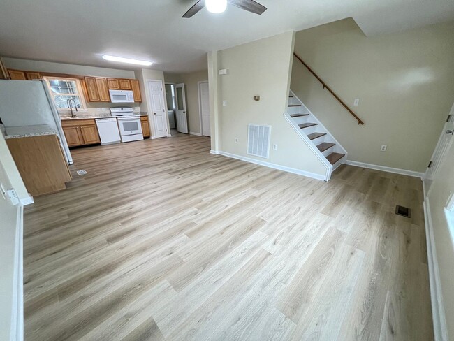 Building Photo - Incredible, newly renovated 3 br 3.5 ba Ca...