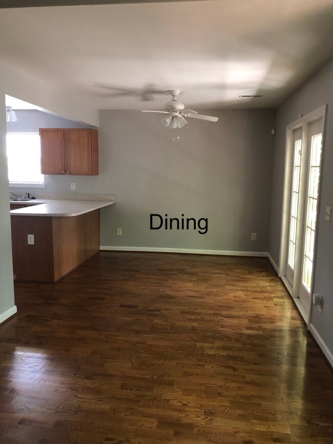 Building Photo - 1071 Valley Forge Rd