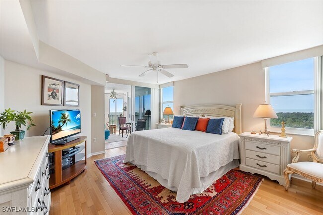 Building Photo - 6361 Pelican Bay Blvd