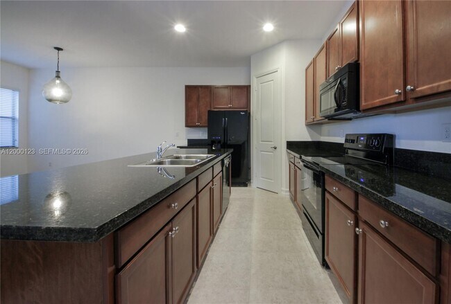 Building Photo - 106 SW 127th Terrace