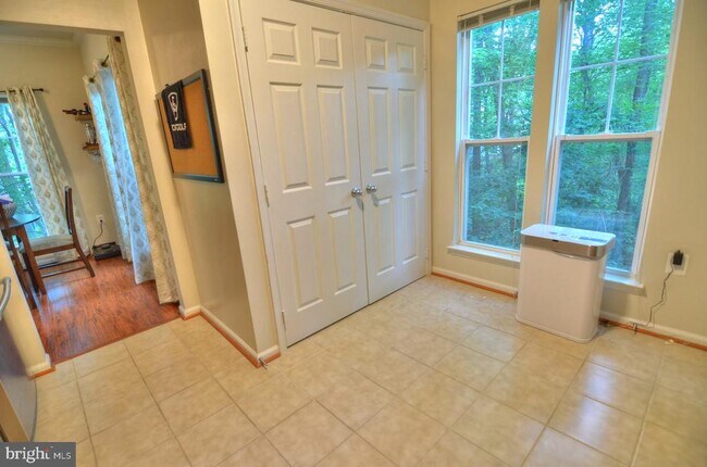 Building Photo - 1501 North Point Dr