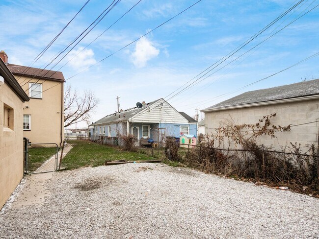 Building Photo - 1728-1730 West Mound Street