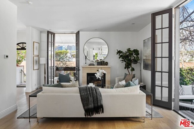 Building Photo - 350 S Spalding Dr