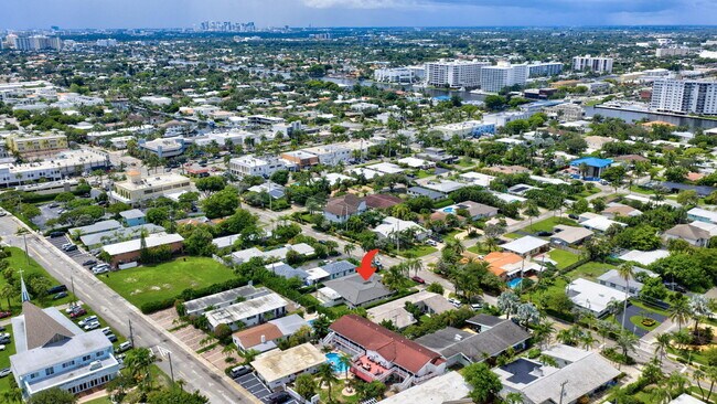 Building Photo - 4442 Sea Grape Dr