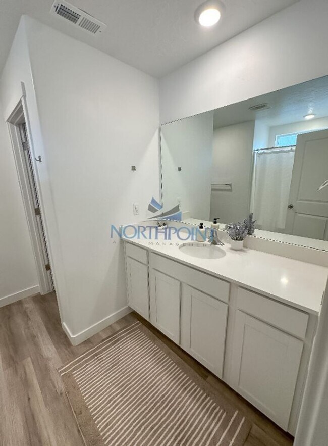 Building Photo - 3 BR/2.5BA | Newly Renovated Single Family Home | 1-Car Garage Parking | In Lehi!