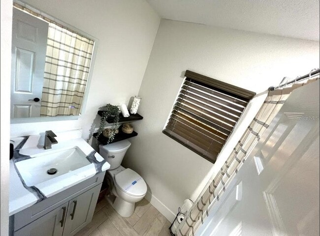 Building Photo - 1756 2nd St NE