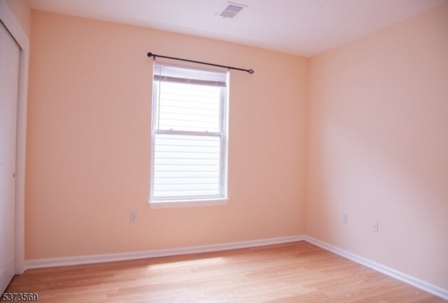 Building Photo - 111 Highland Ave