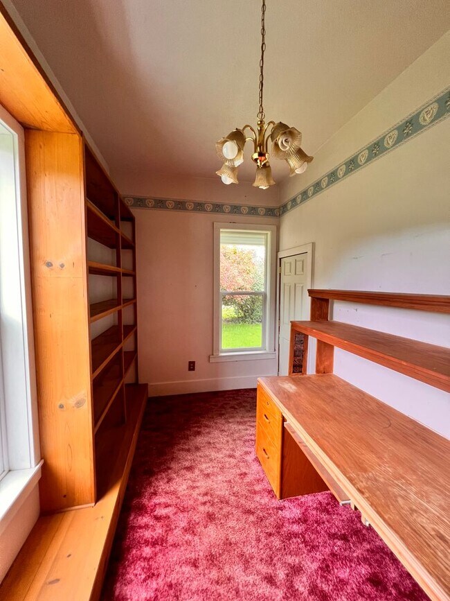 Building Photo - 98382 Sitkum Ln