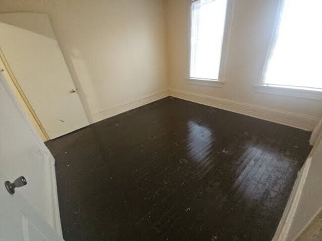 Building Photo - 2504 W.Scott (Aka 1143 S 25th)