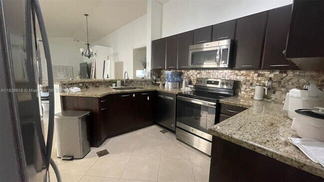 Building Photo - 1425 Mira Vista Cir