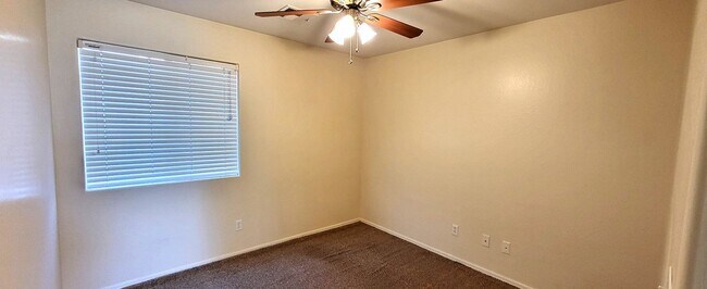 Building Photo - NICE 3 BED 2 BATH CORNER LOT HOME IN MARICOPA!!