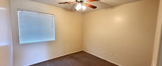 Building Photo - NICE 4 BED 2 BATH CORNER LOT HOME IN MARICOPA!!