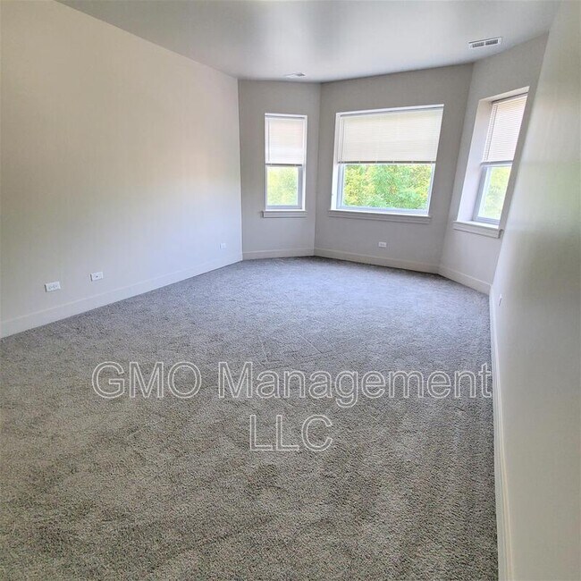 Building Photo - 1511 S Keeler Ave