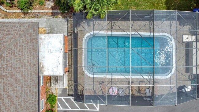 Building Photo - 851 Miles Ave