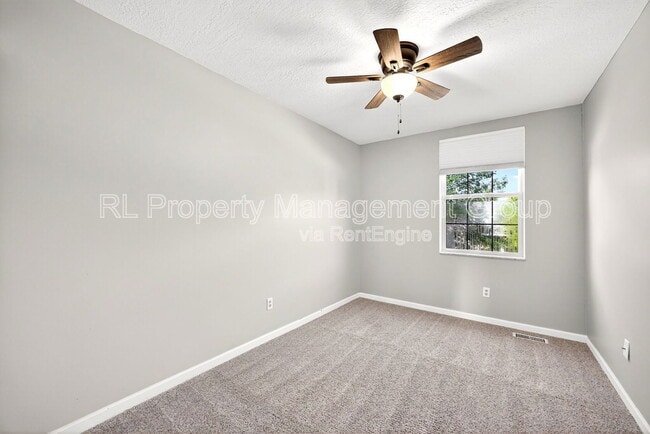 Building Photo - 994 Frieda Ct