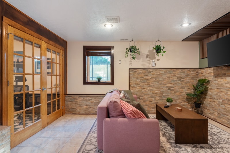 Building Photo - 3950 NE Garfield Ave.