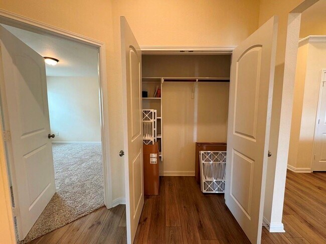 Building Photo - 5115 Leaning Tree