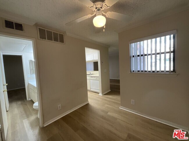 Building Photo - 10655 Lemon Ave