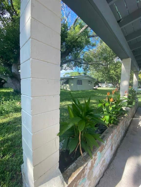 Building Photo - 1858 Fern Palm Dr