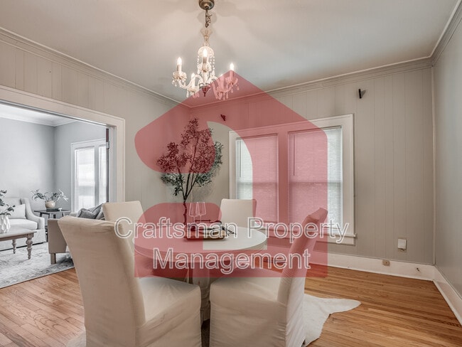 Building Photo - 1501 Gladstone Terrace