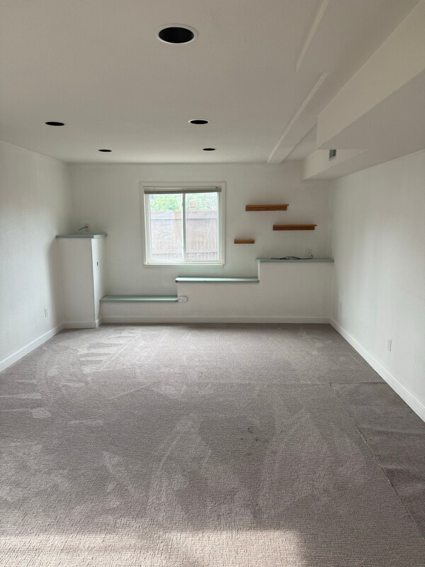 Building Photo - 18806 E Saratoga Cir