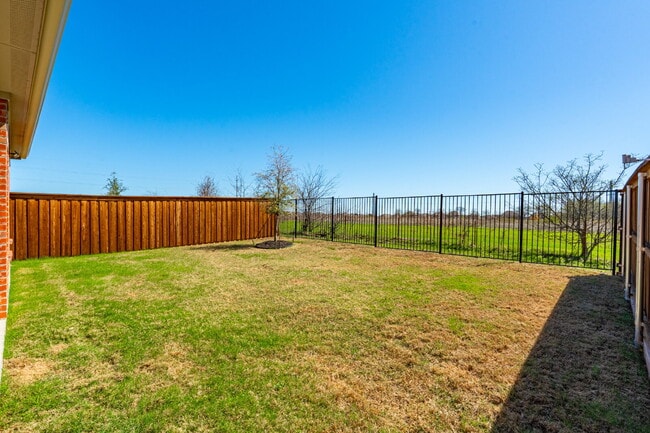 Building Photo - Beautiful 4 Bedroom Home in Spiritas Ranch Near Lake Lewisville