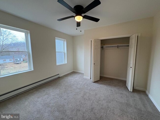 Building Photo - 786 S Main St