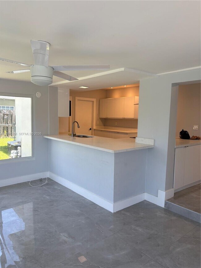Building Photo - 2227 NW 65th Ave
