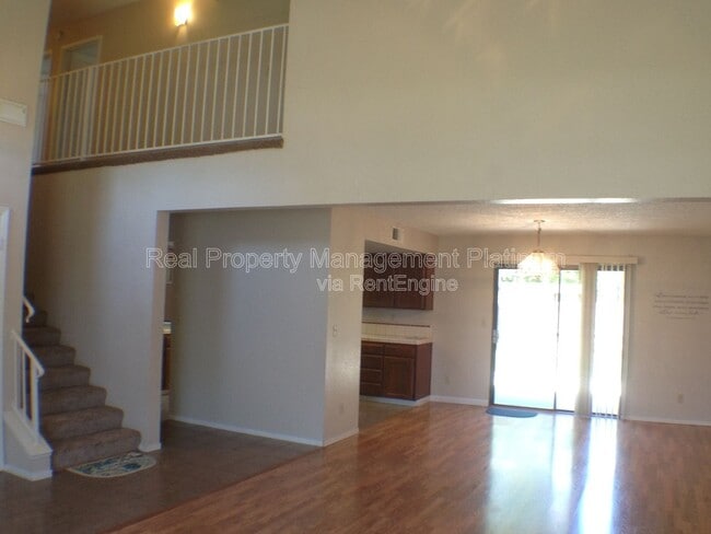 Building Photo - 675 N Claremont Ave