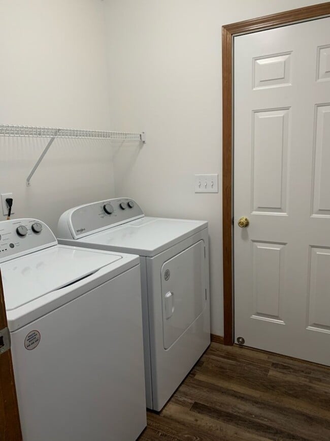 Building Photo - Beautiful home in Coeur D Alene place