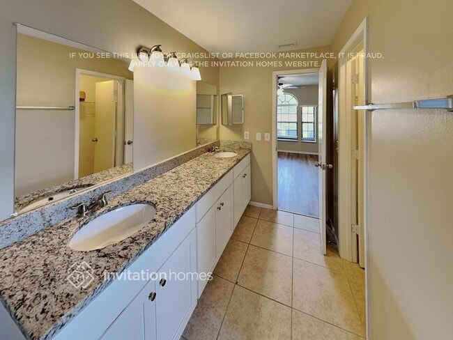 Building Photo - 2206 Fairmont Cir