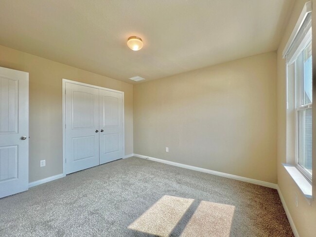 Building Photo - 1606 Misty Elm St